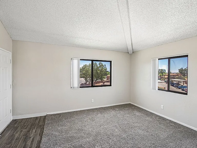 Ventura Villas — Photo 31