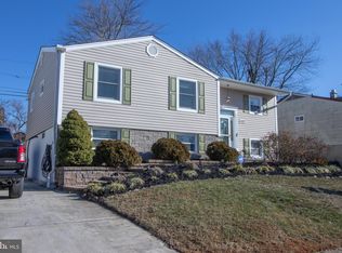 8939 Twin Ridge Dr, Glen Burnie, MD 21061