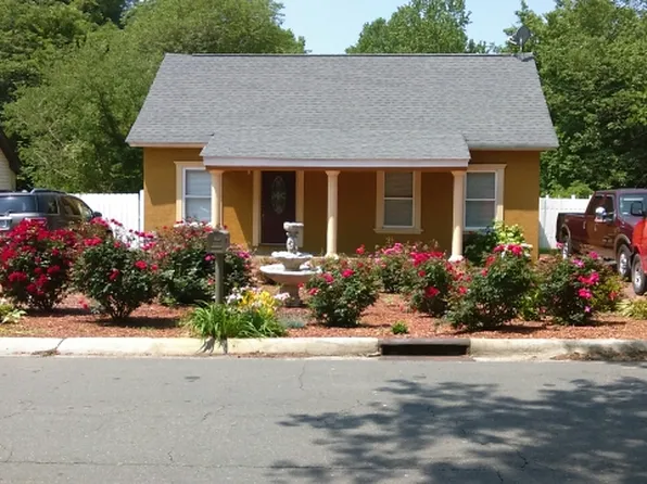 416 Leland St, Charlotte, NC 28214