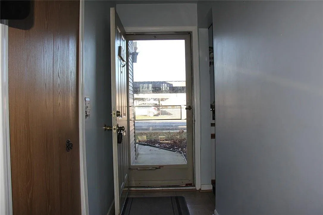 2 bed, 2.0 bath, 1028 sqft, $1,450 — Photo 3