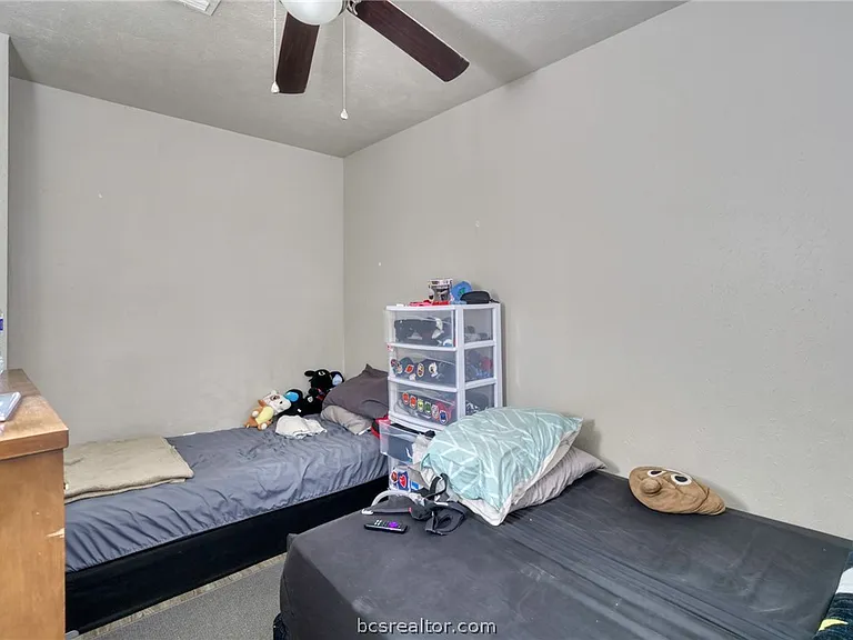 1908 Barak Ln #14 — Photo 9