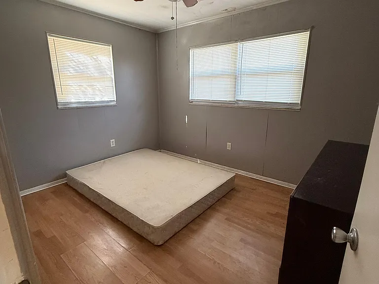 2351 Bay St #1 — Photo 7