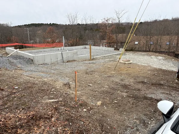 1116 Waverley St, Framingham, MA 01702