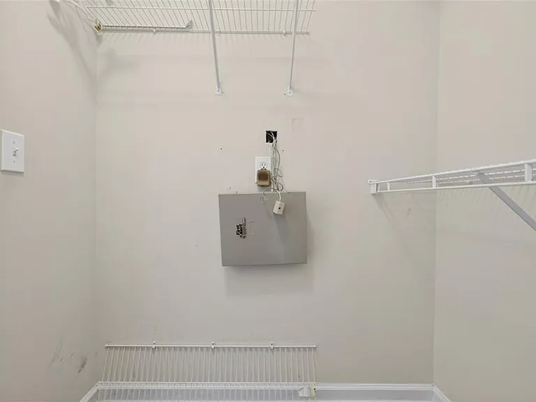 28 Stonehenge Ct — Photo 41