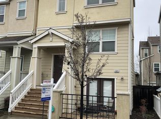 1321 Summer Ln, Richmond, CA 94806