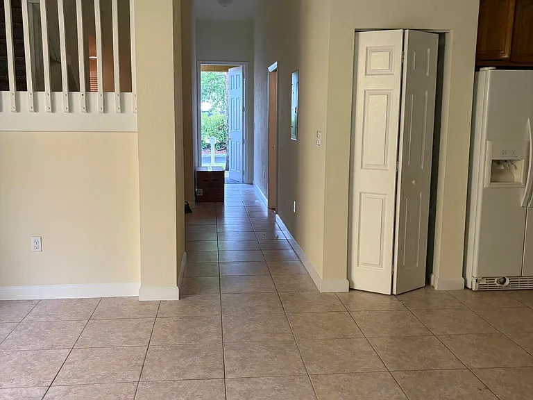 4171 Gulfstream Rd NE — Photo 5