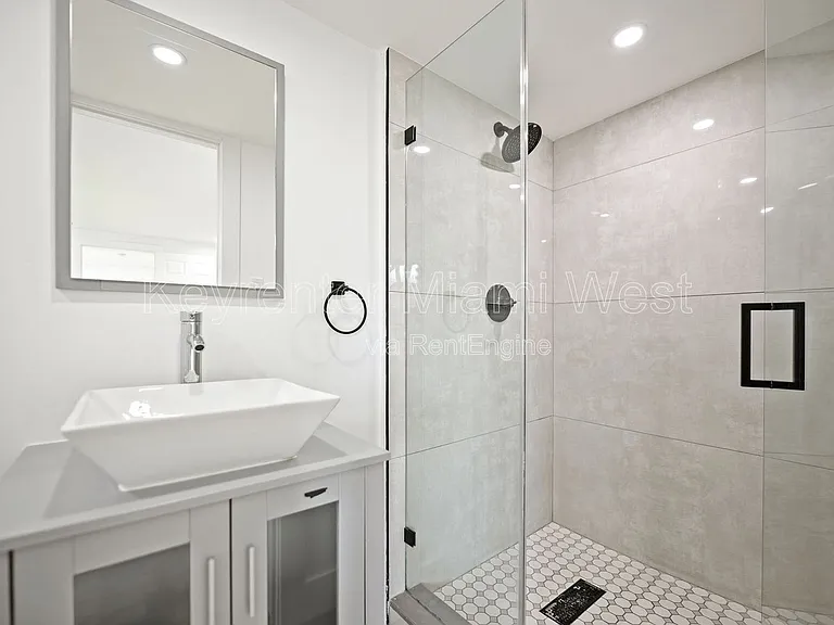 10990 NW 18th Ave #2 — Photo 18