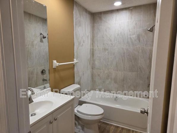 3057 Idylwilde Blvd APT 2-D
