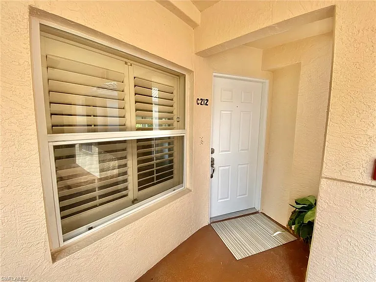 1096 Woodshire Ln #C212 — Photo 21
