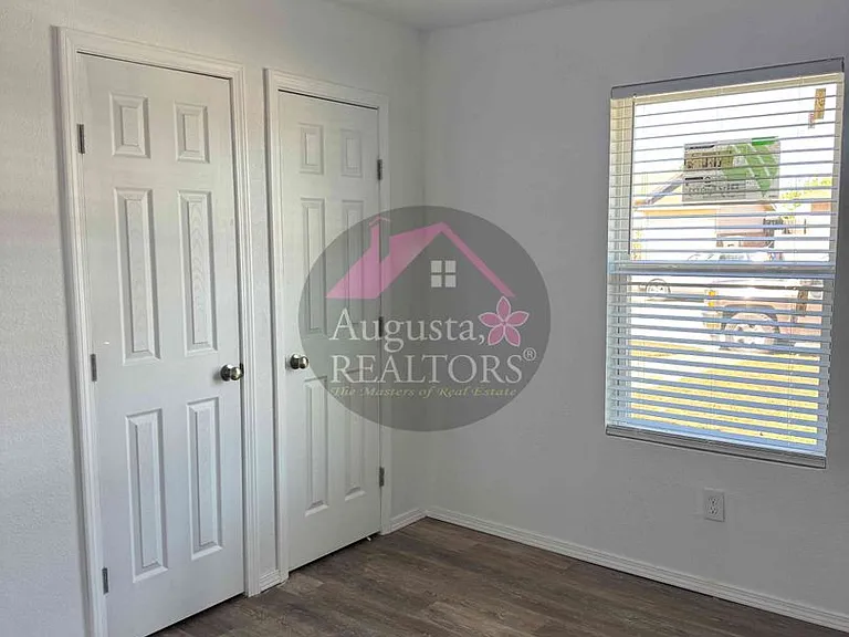 3601 Purdue Ln — Photo 5