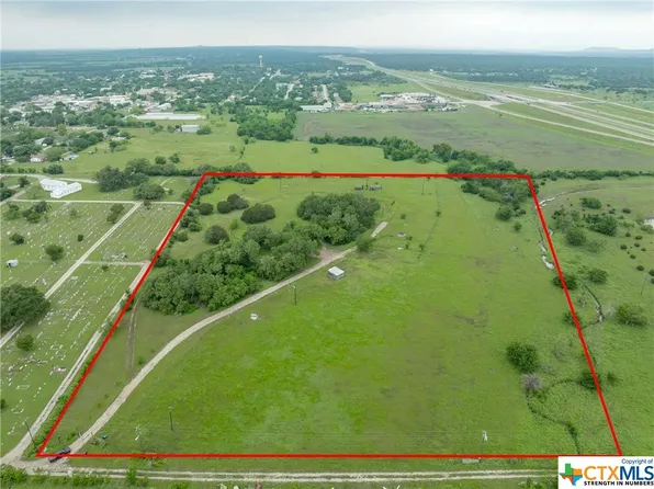 309 South St, Florence, TX 76527