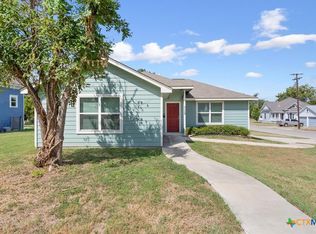 718 N 1st St, Temple, TX 76501