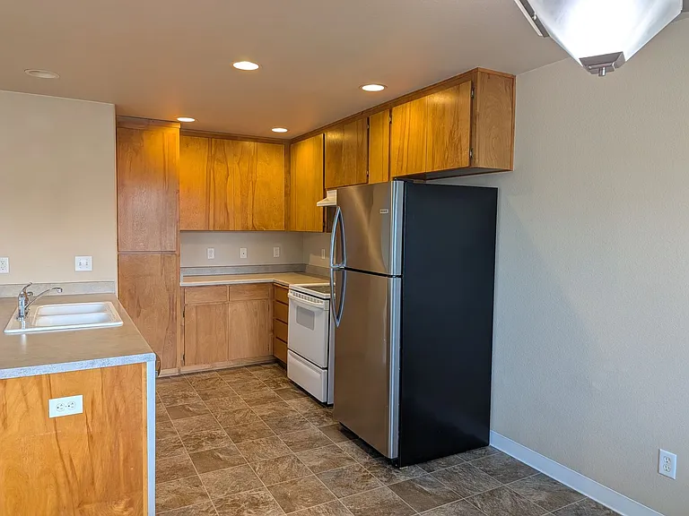 3161 Juniper Ridge Dr #11 — Photo 8