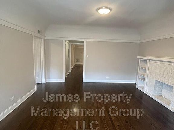 4th image of 4730 N Albany Ave #2