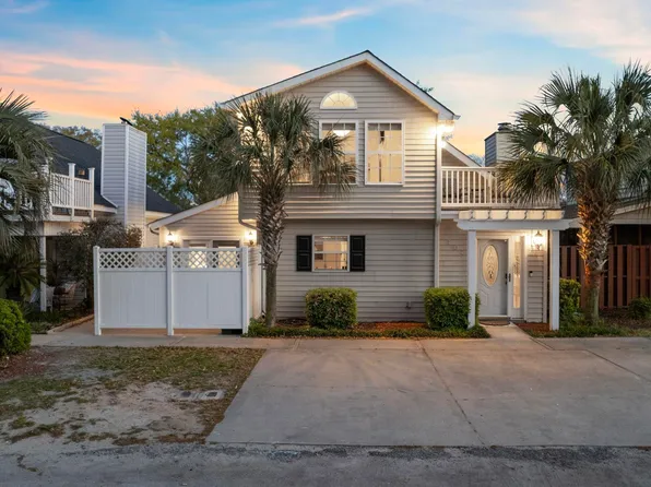 104 Ash St., North Myrtle Beach, SC 29582