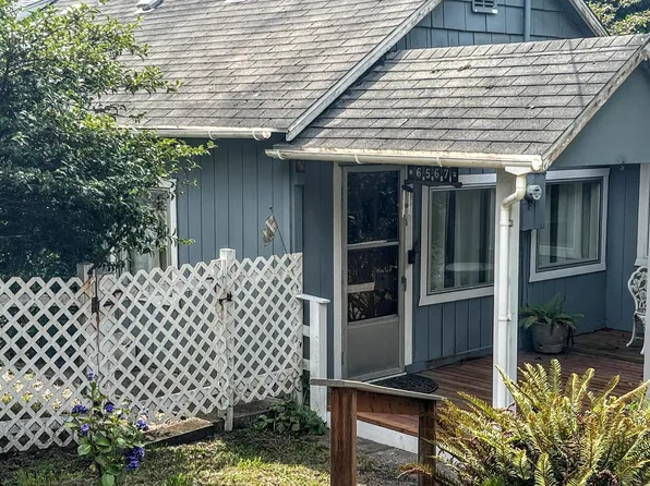 6567 NE Mason Ave, Yachats, OR 97498