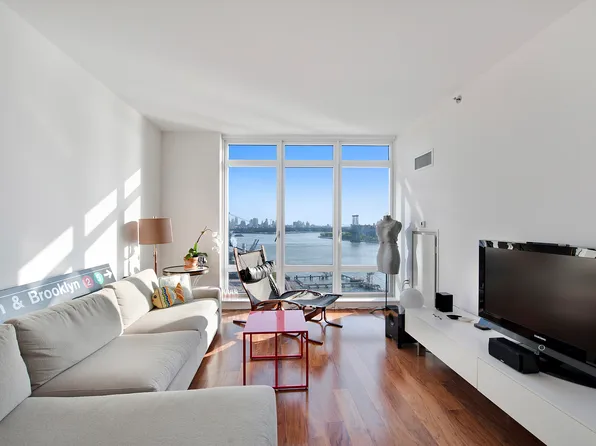 2 Northside Piers image 1 of 6