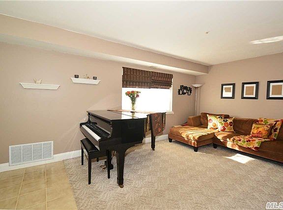 5th image of 187 Lake Pointe Cir