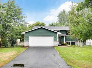 725 107th Ln NW, Coon Rapids, MN 55448