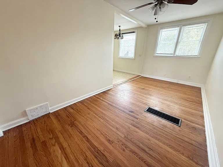 639 Adams Ave — Photo 8