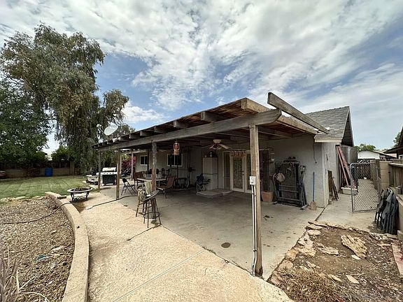 3rd image of 396 W Jones St