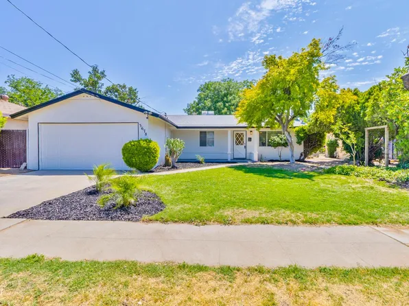 3678 N 7th St, Fresno, CA 93726
