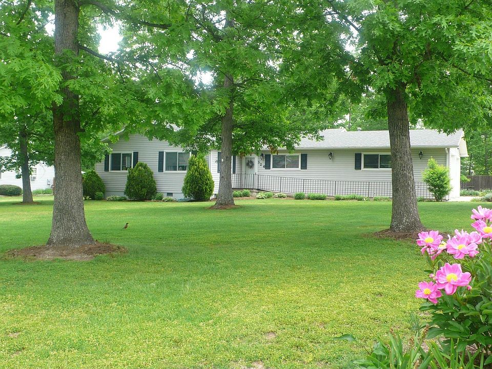 1st image of 326 Forest Springs Dr