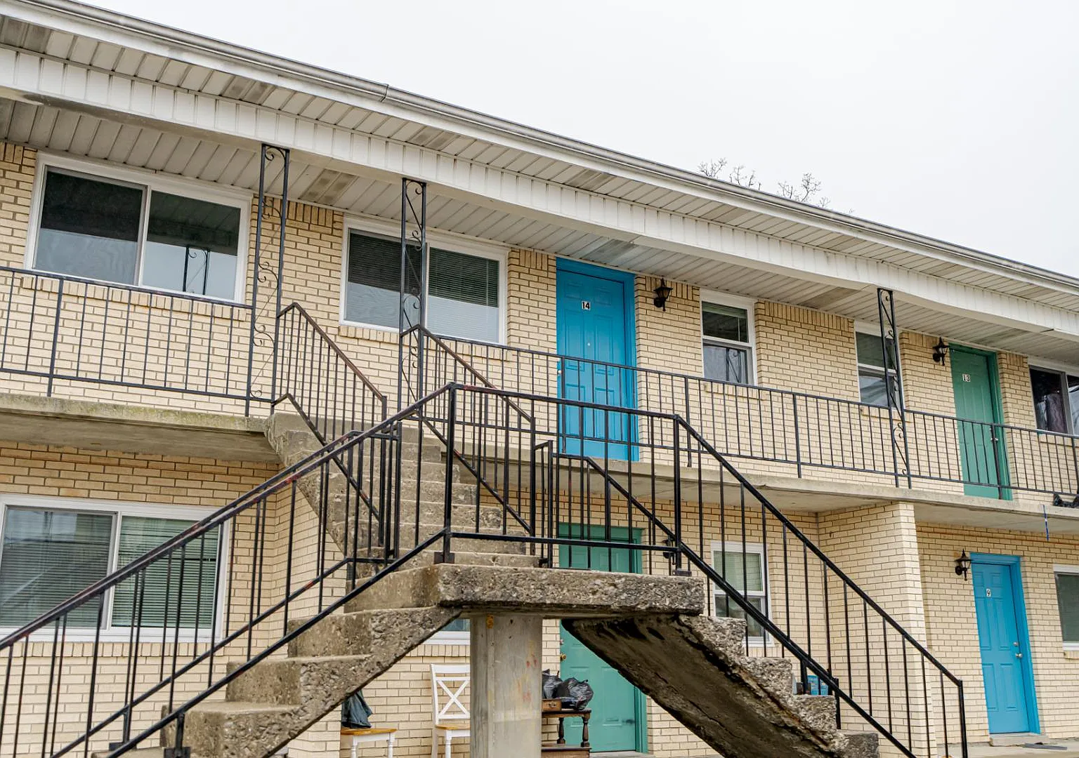 209 N Woodland Dr - 209 Unit 19 — Photo 4