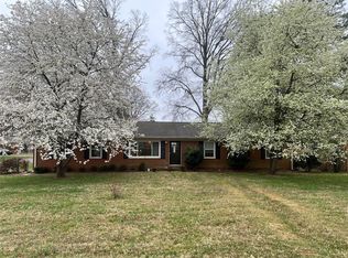 432 E Matthews St, Matthews, NC 28105