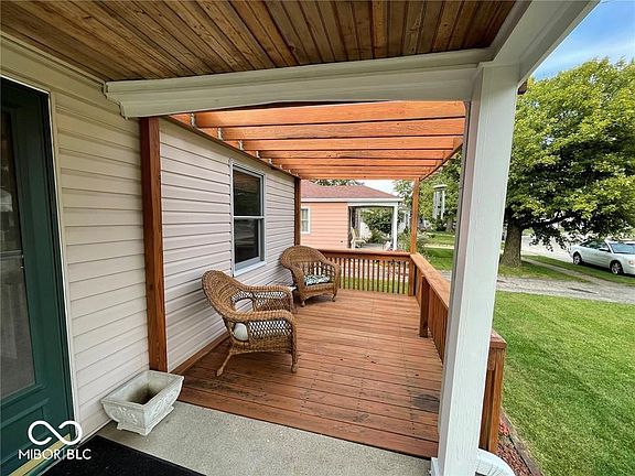 3rd image of 5450 E 18th St
