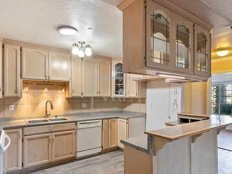 7952 Dominion Way — Photo 9