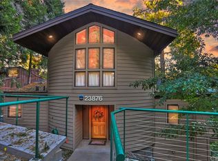 23876 Lakeview Dr, Crestline, CA 92325