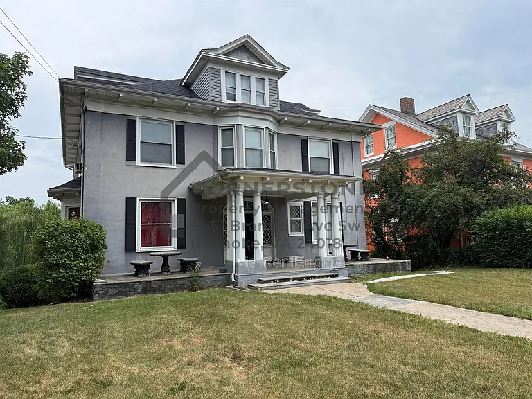509 King George Ave SW #6 — Photo 1