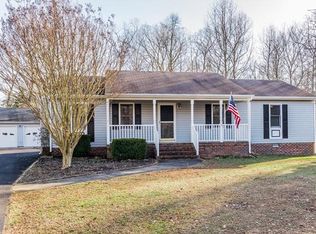 7915 Eddie Ln, Quinton, VA 23141