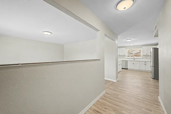 8129 W Hazelwood St — Photo 8