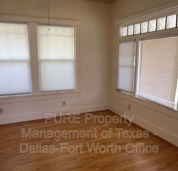 501 E Monroe St — Photo 24
