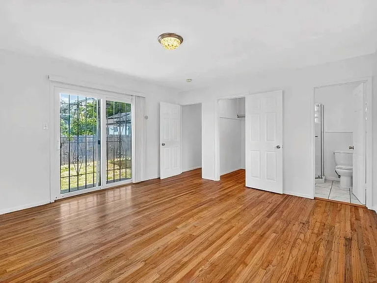 335 S 26th St — Photo 12