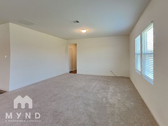 4th image of 1700 Escondido Dr