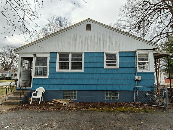 3rd image of 238 N Indiana St