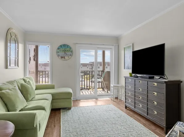 (undisclosed Address), Atlantic Beach, NC 28512