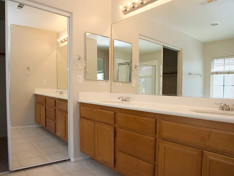 45349 Escalon St — Photo 22