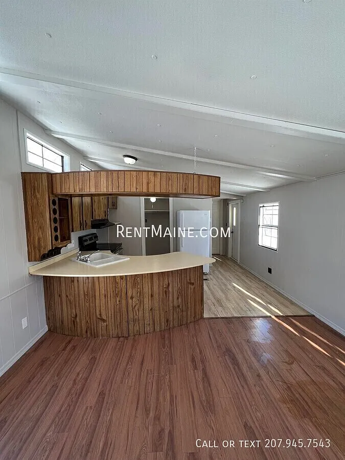 3 bed, 980 sqft, $1,350 — Photo 3