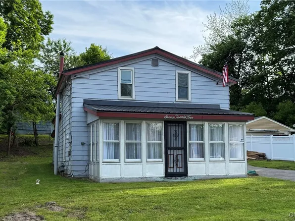 725 Emery St, Fulton, NY 13069