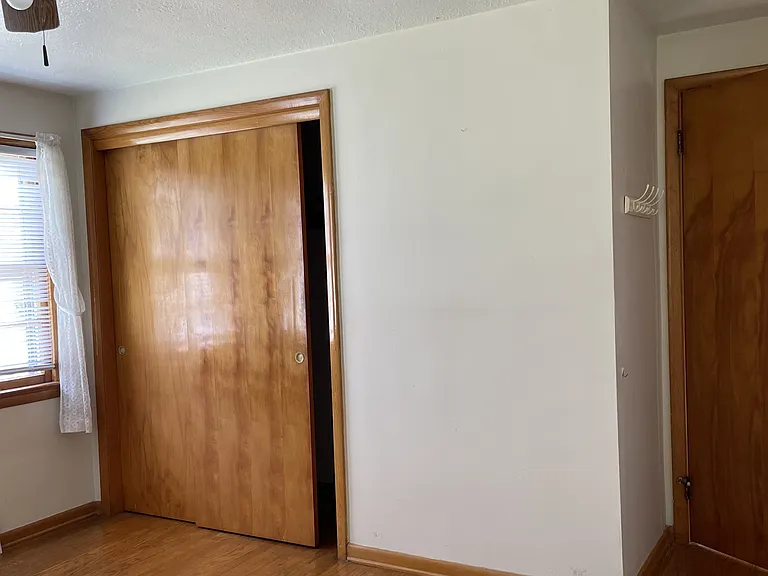 Large bedroom closet is 5 feet across