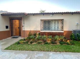 7338 Jacaranda Ln, Miami Lakes, FL 33014