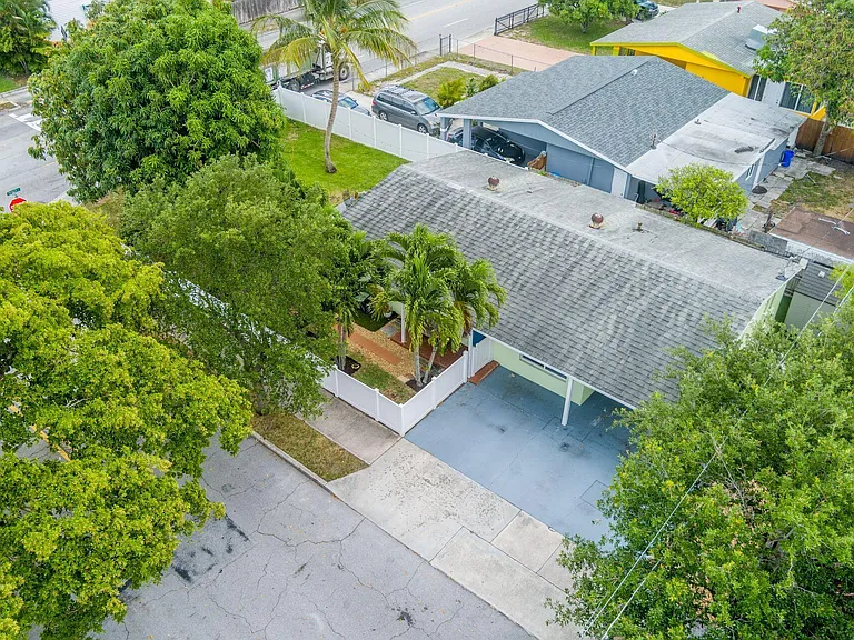 900 Sunset Rd — Photo 24