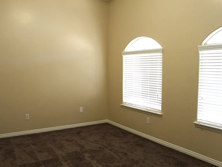 3010 Giovanetti Ave — Photo 6