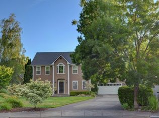 2464 Gardenbrook Ct, Medford, OR
