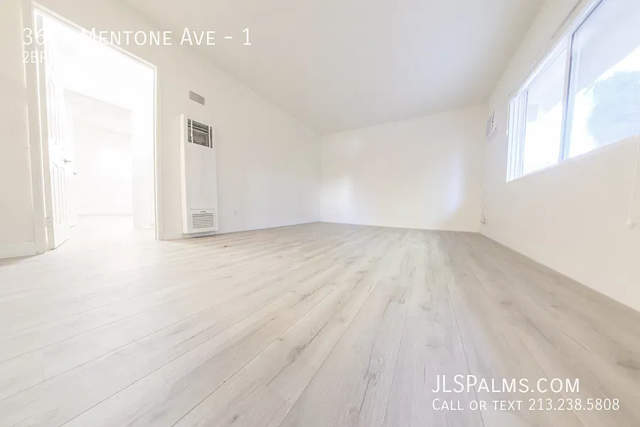 Remodeled 2 bed 1 bath w/stainless kitchen — Photo 2