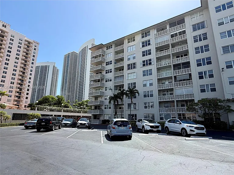 1893 S Ocean Dr #612 — Photo 21
